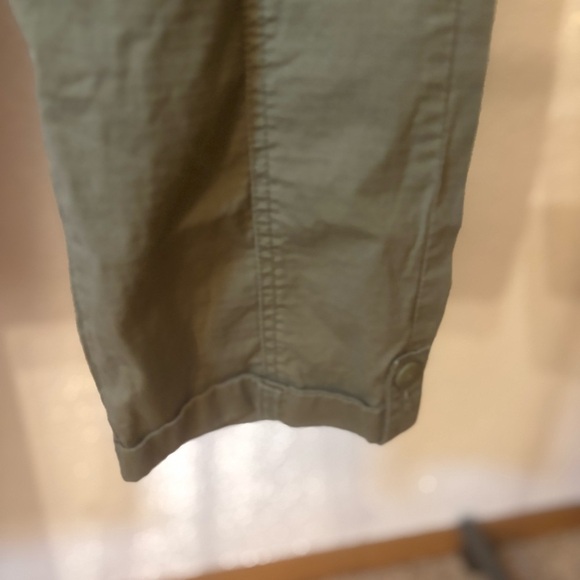 PRANA Pants Capri Cargo Outdoor Women’s Pant Size 10. Army Green. See note. - Picture 6 of 13